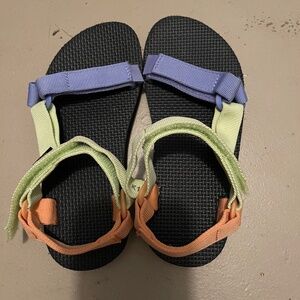 Teva little kid original universal